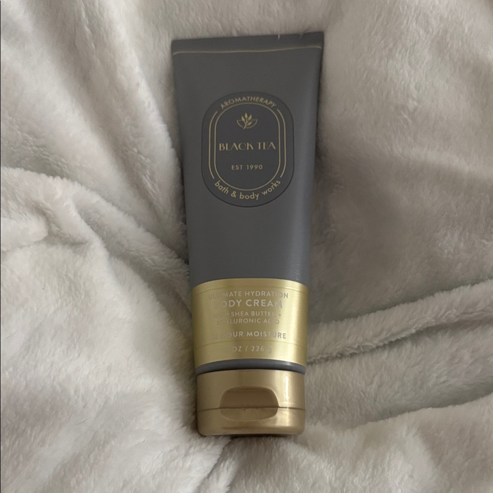Bath and Body Works Aromatherapy Black Tea Body Cream